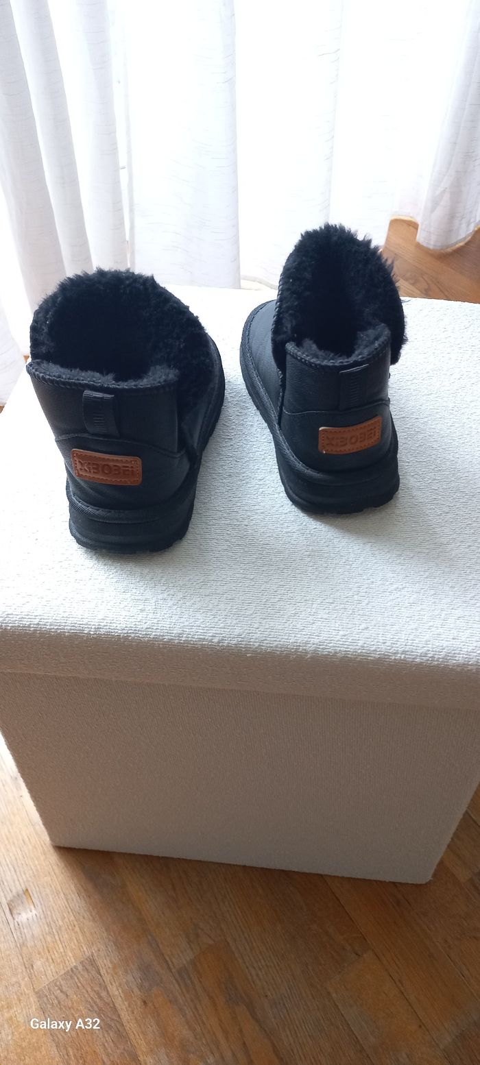 Bottes d'hiver pour fille, taille 31 - photo numéro 4