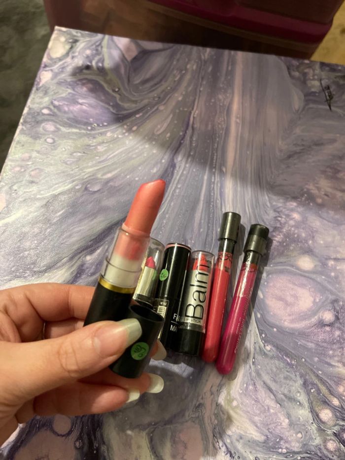 Divers Gloss et rouge à lèvres - photo numéro 2