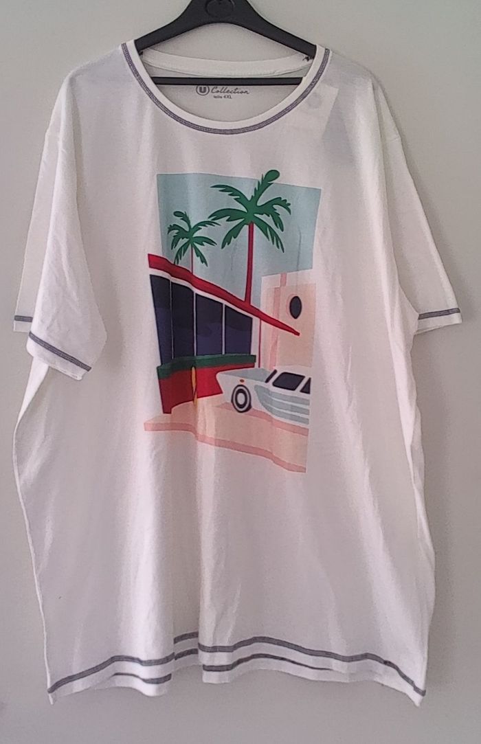 T-shirt manches courtes marque U collection taille XXXXL/4XL couleur blanc à motif pour homme