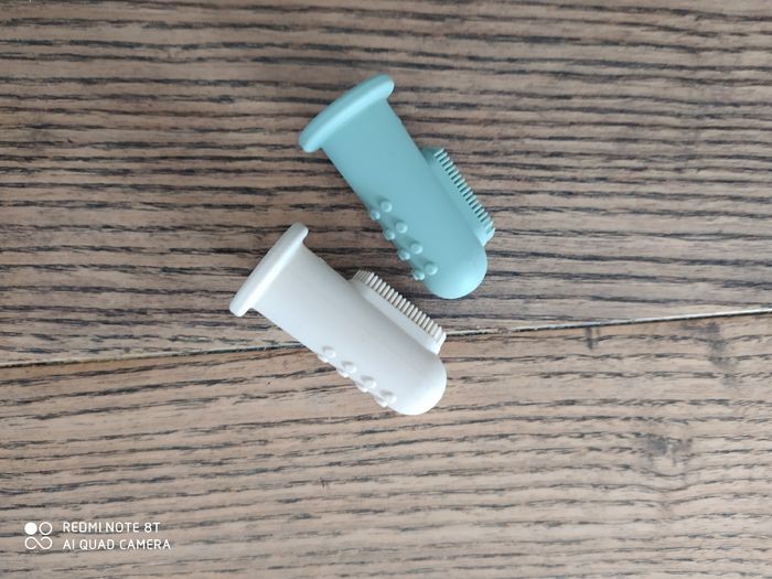 Doigtier brosse à dents en silicone - photo numéro 2
