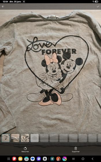 Tee-shirt disney 10ans GF63
