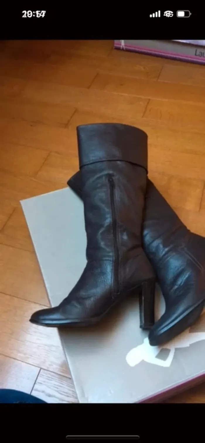 Botte 👢 haute en cuir - photo numéro 4