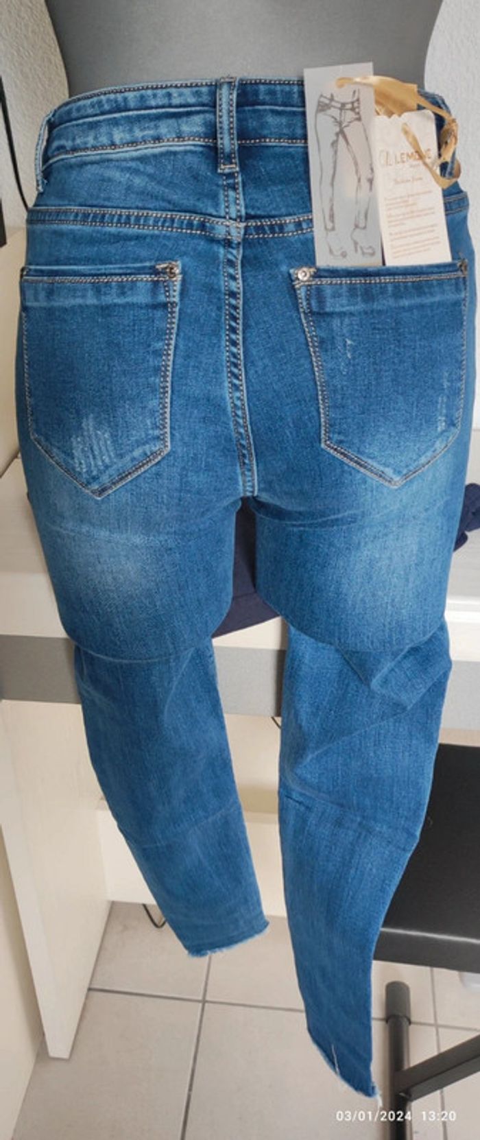 Jean femme - photo numéro 3
