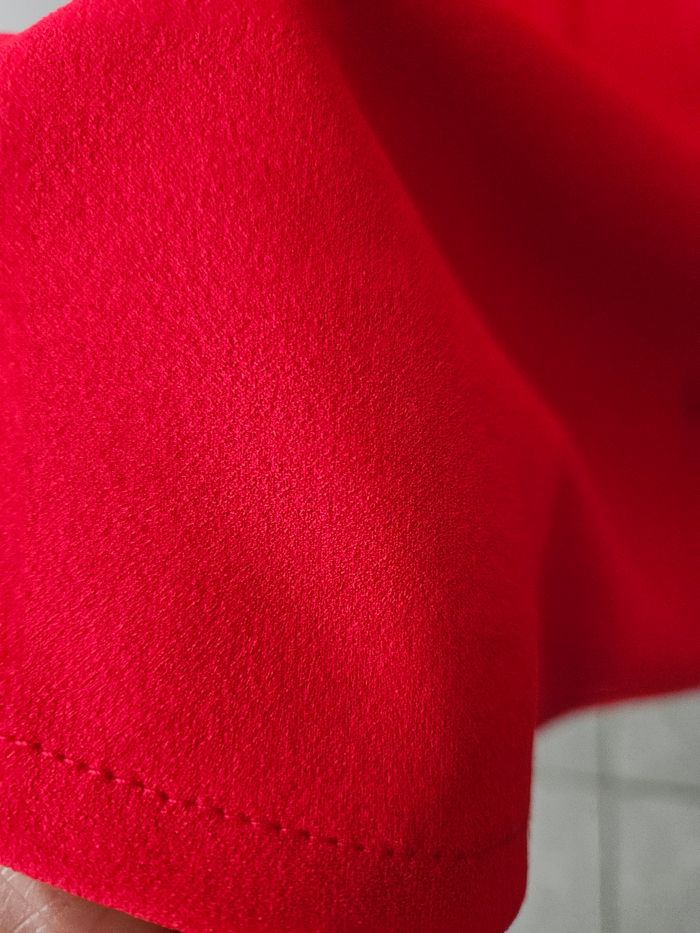Robe rouge manches dentelle T 38 - photo numéro 5