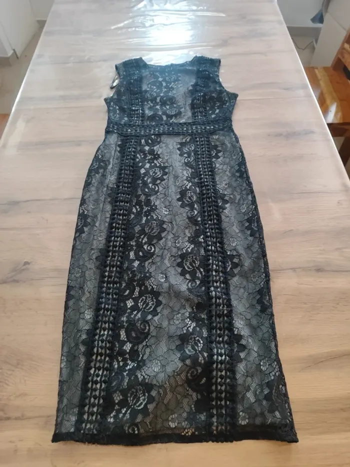 Robe Midi AX Noire, Taille 38 - Élégance Dentelle Raffinée pour Vos Occasions Spéciales ! - photo numéro 3