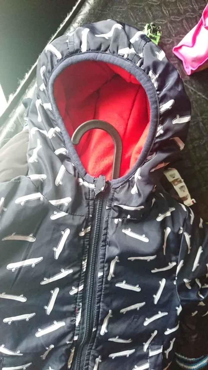Veste de pluie a capuche réversible - photo numéro 3