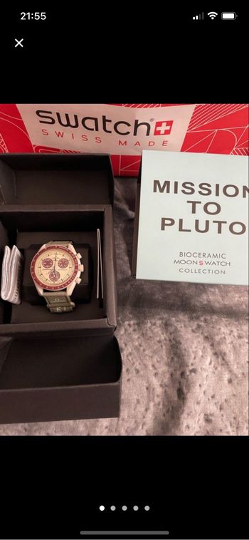 Montre Omega X swatch moonswatch mission to Pluto