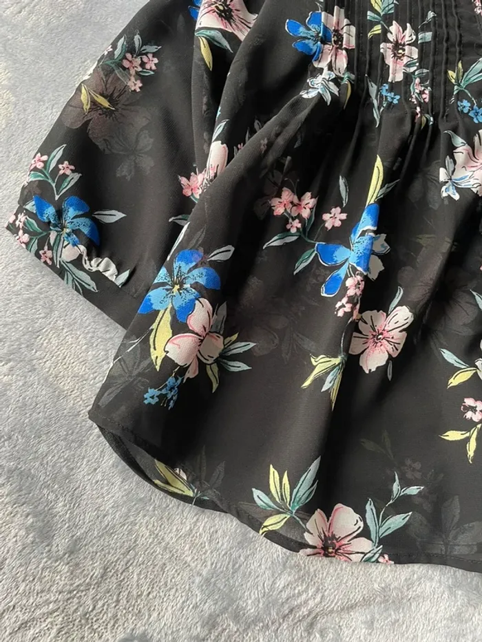 Blouse fleurie - photo numéro 3