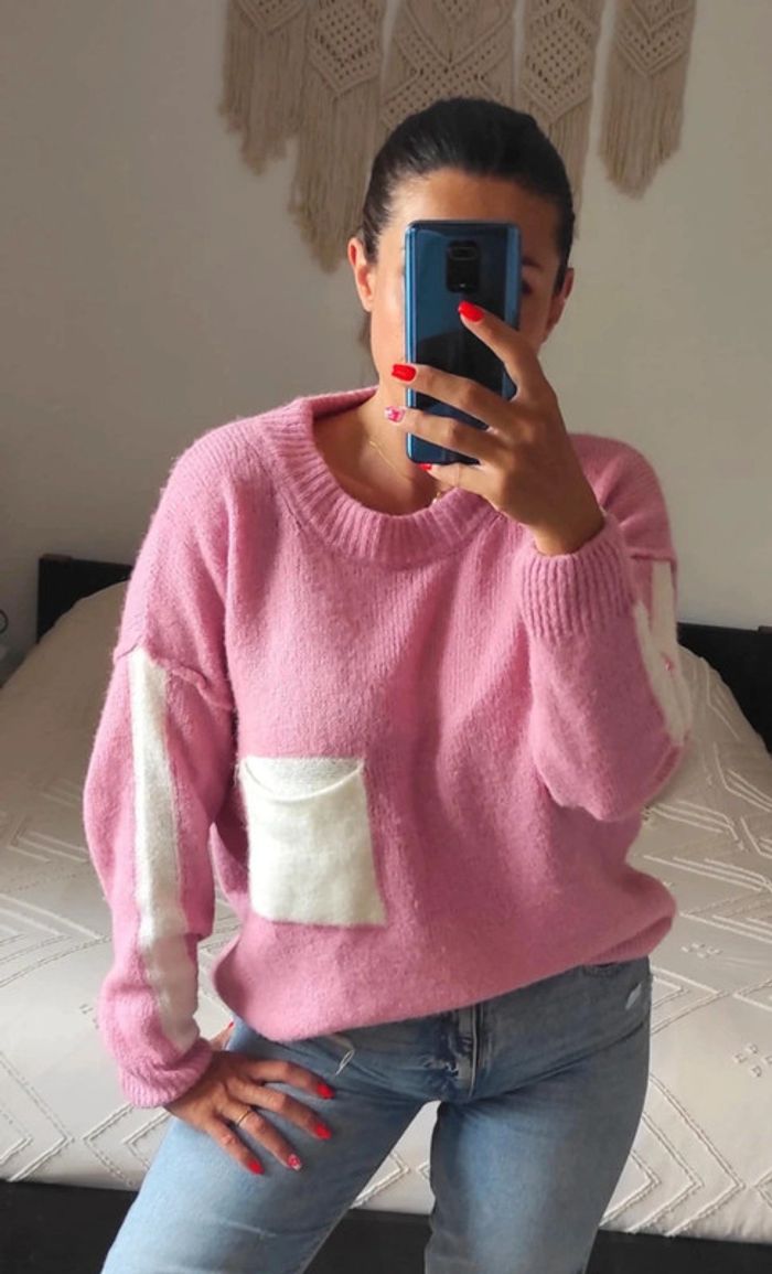 Magnifique pull loose rose bonbon blanc Balance ton pull avec poche taille unique comme neuf - photo numéro 2