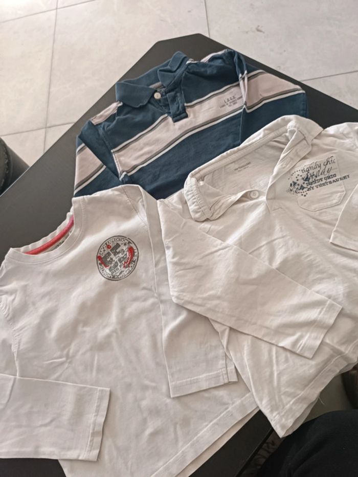 Lot 3 tee shirt à manches longues 5 ans