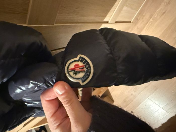 Moncler 9-12 mois - photo numéro 3