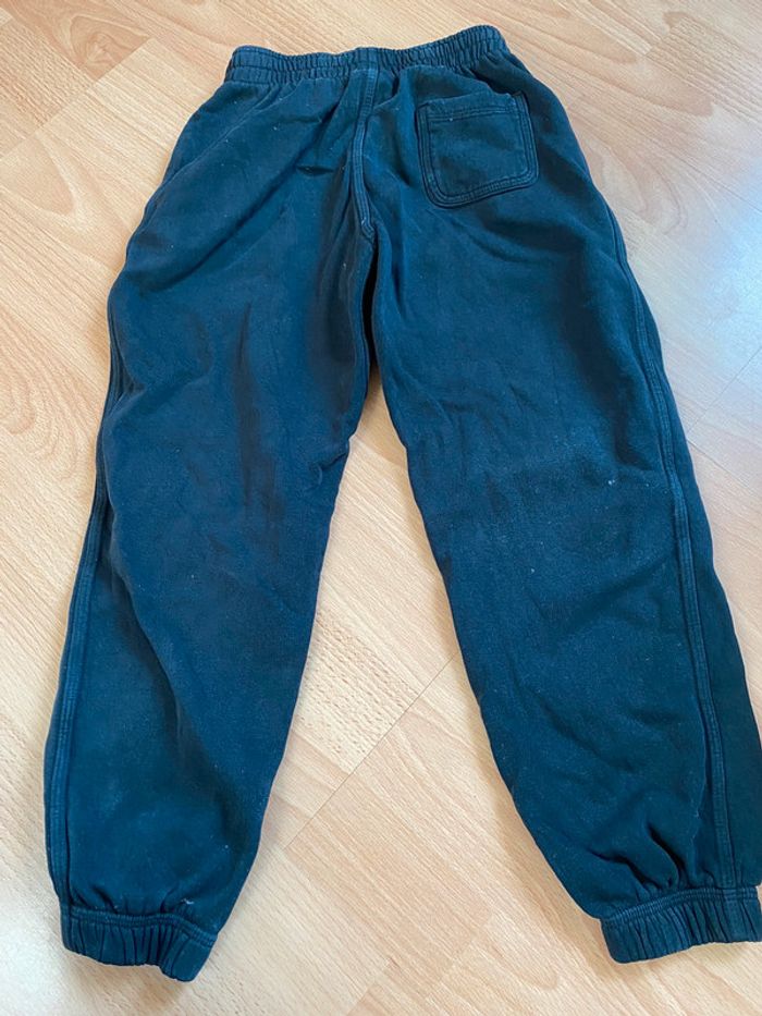 Beau pantalon/jogging noir Nike T. 7-8 ans/122-128 cm garçon - photo numéro 2