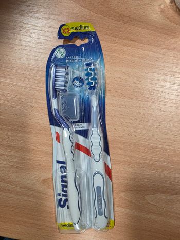 Lot de 2 brosses à dent Signal Medium Blancheur