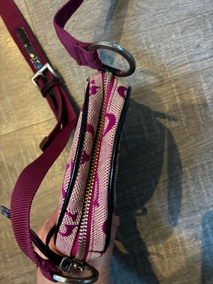 Sac bandoulière Guess violet - photo numéro 5