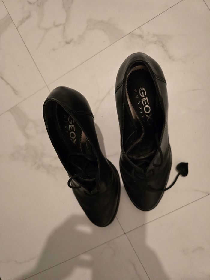 Chaussures a talons jamais portée - photo numéro 7