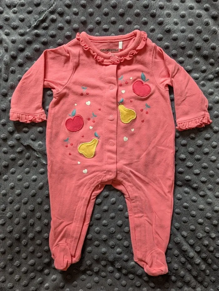 Pyjama Orchestra Taille 1 mois 54 cm Motifs fruits & cœurs – Léger et adorable ! - photo numéro 6
