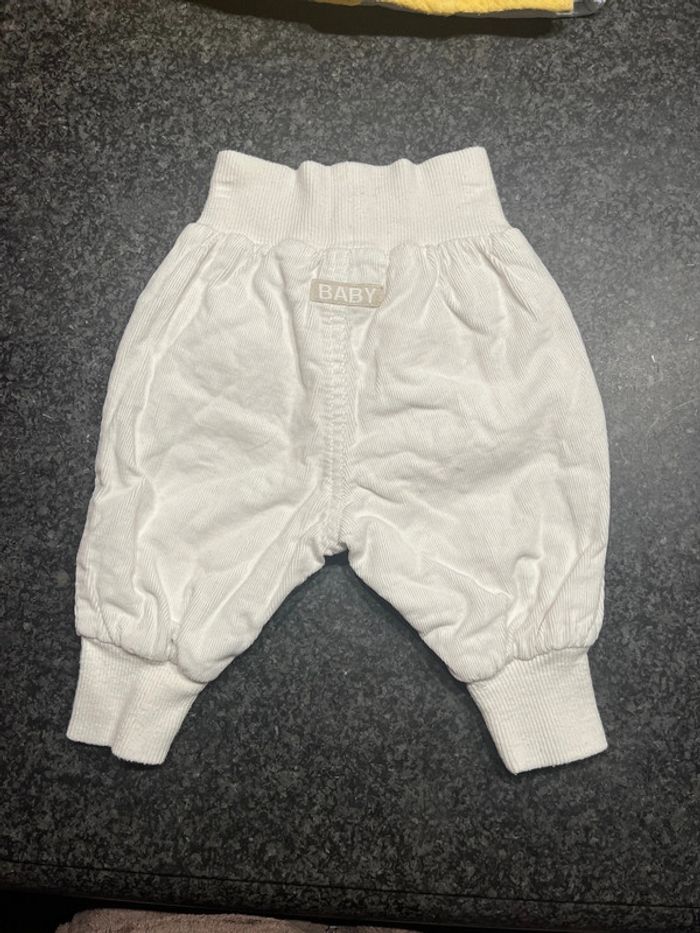 Lot taille un mois - photo numéro 8