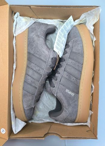 Baskets adidas campus grise pointure 40 neuves avec boîte