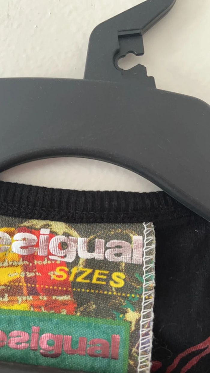 Magnifique débardeur Desigual emmanchures américaines 36 - photo numéro 4