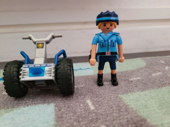 Playmobil policière gyropode 6877
