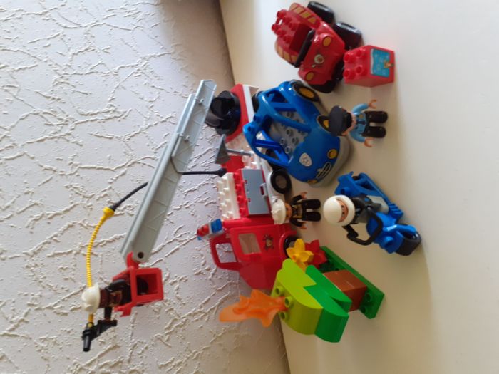 DUPLO Lego Pompiers et Police - photo numéro 2