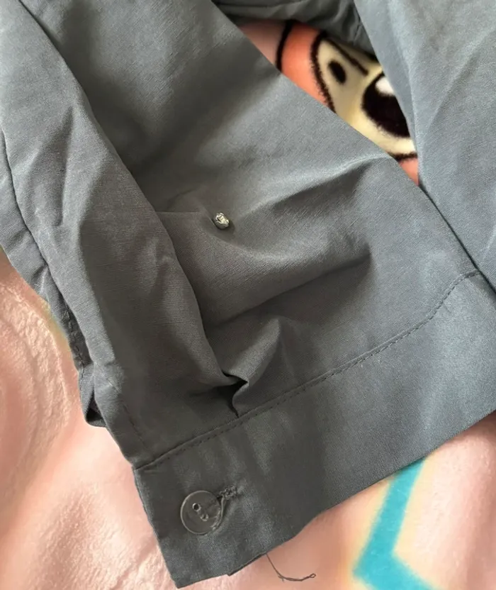 Chemise grise à perle - photo numéro 4