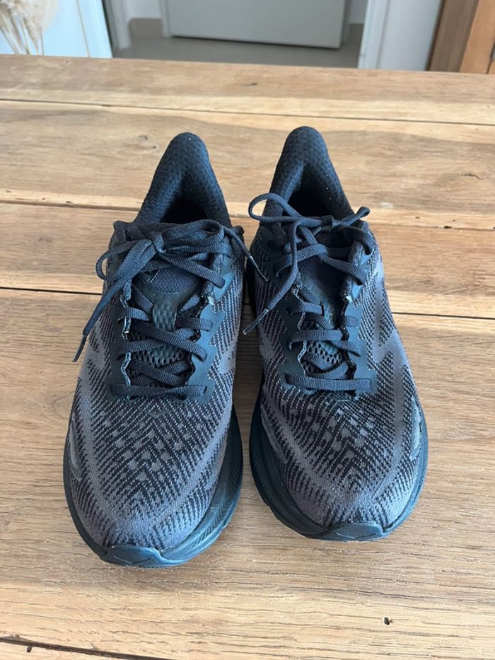 Hoka Clifton 9 noires - photo numéro 2