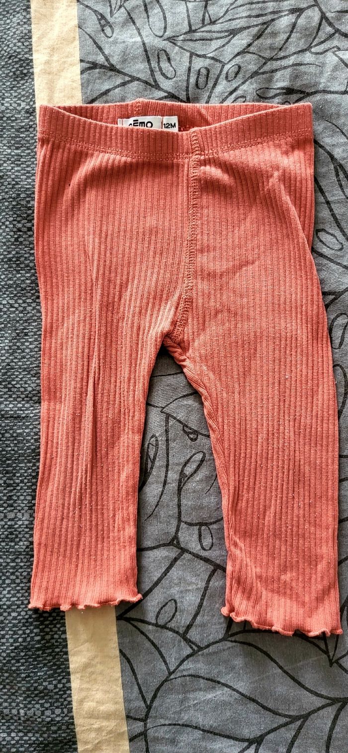 Lot vêtement fille 12mois - photo numéro 4