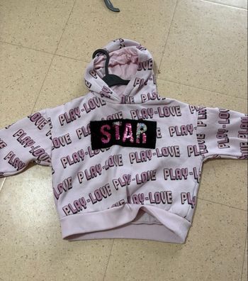 Sweat rose à capuche 