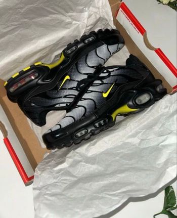 Nike tn noir gris jaune 45