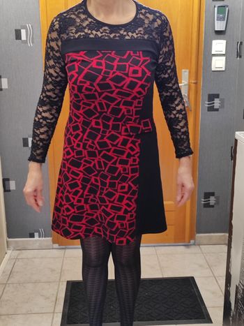 Robe rouge et noire à motifs géométriques 38/40