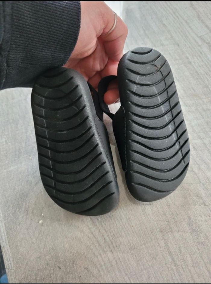 Claquettes Nike - photo numéro 2