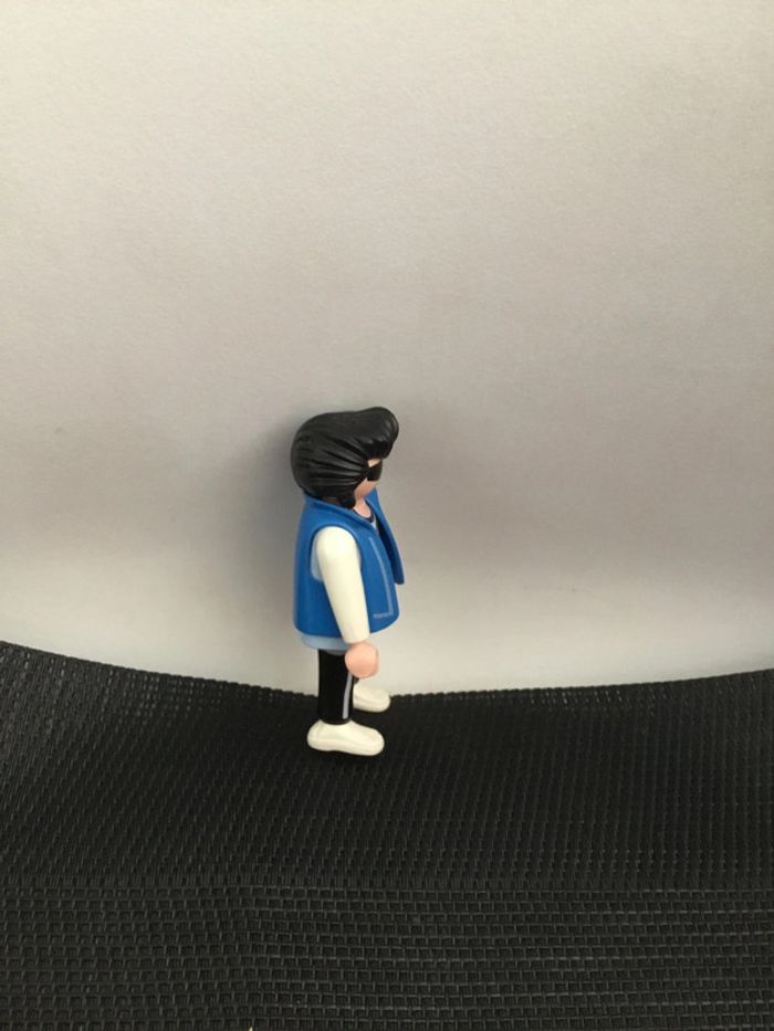 Playmobil figurine rockeur banane et lunettes noires tee-shirt Z - photo numéro 2