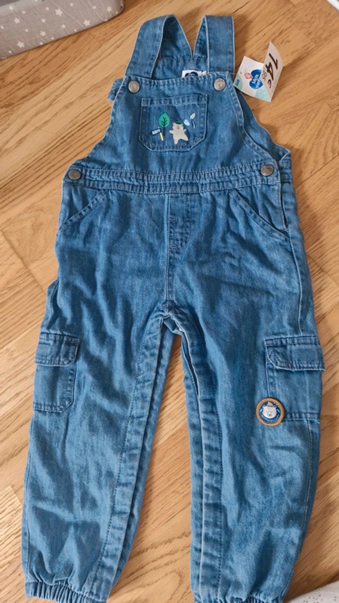 Salopette 36 mois neuve avec étiquette Tissaia