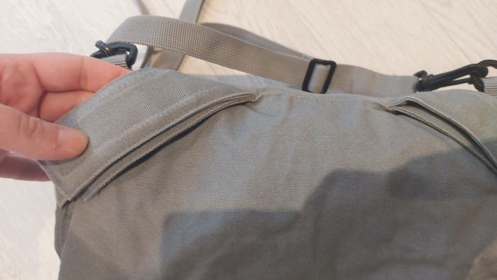 Sac a langer avec grand tapis de change intégré - photo numéro 8