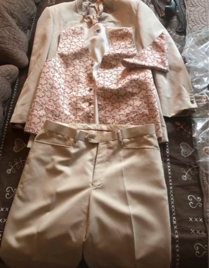 Costume homme point mariage T52