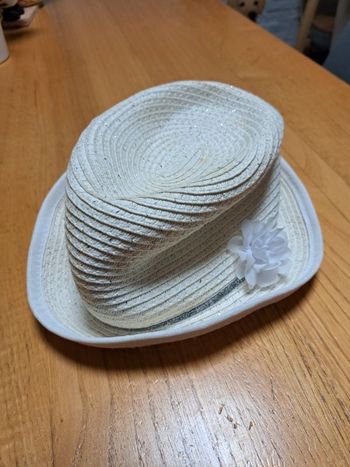 Chapeau pomme framboise