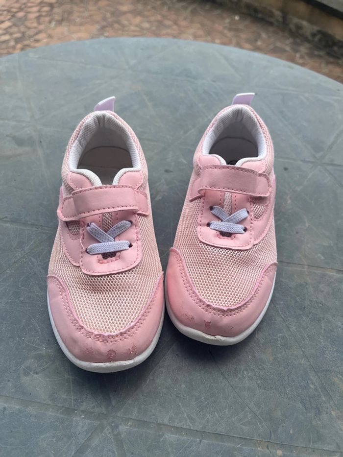 Paire de basket en tissu pointure 29