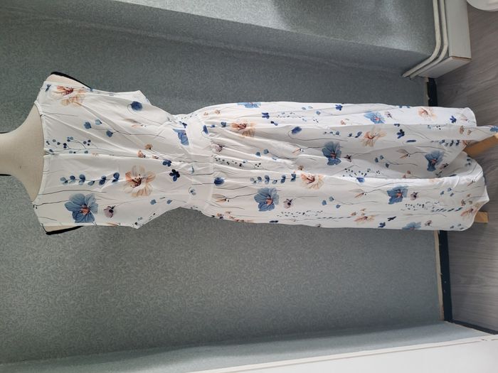 Robe  taille 42 - photo numéro 6