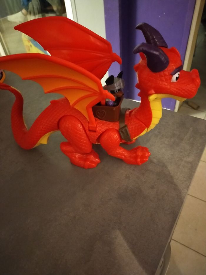 Dino Pat patrouille et son personnage