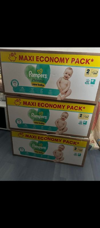 Les couches Pampers taille 2