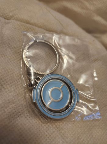 Porte clé officiel Pokémon GO- neuf