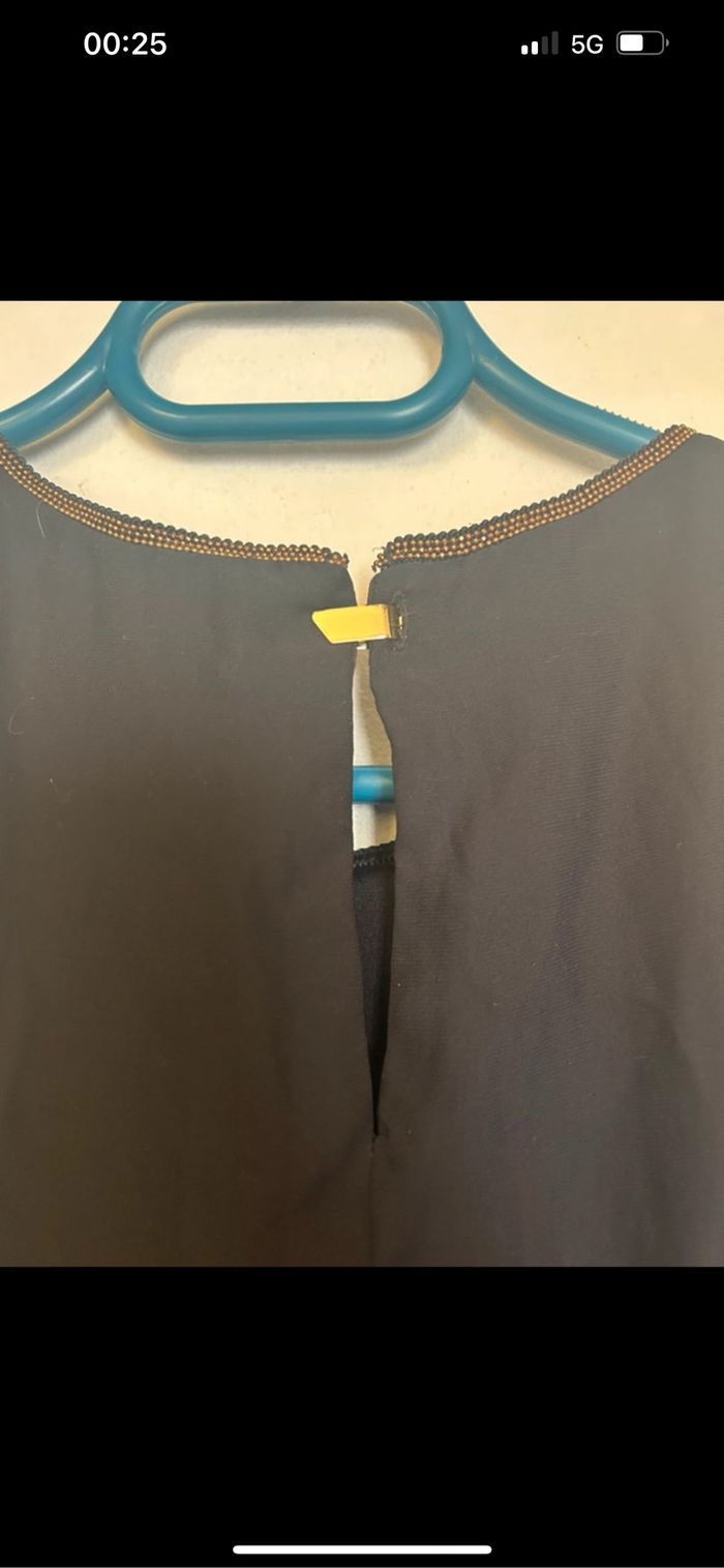 Robe bleue marine - photo numéro 3