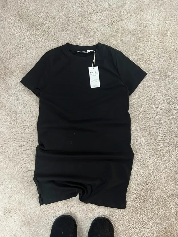 Next long black Tee Limited 34 057 - photo numéro 2