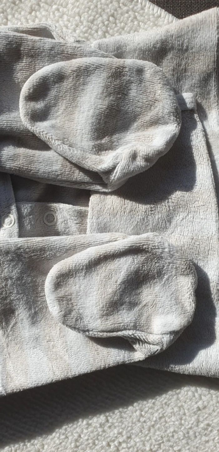 Pyjama toi et moi 6 mois - photo numéro 5