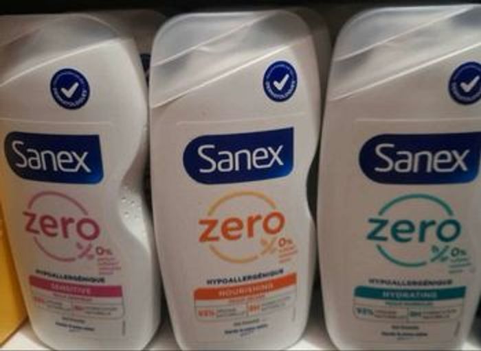 10 bouteilles de sanex  475ml