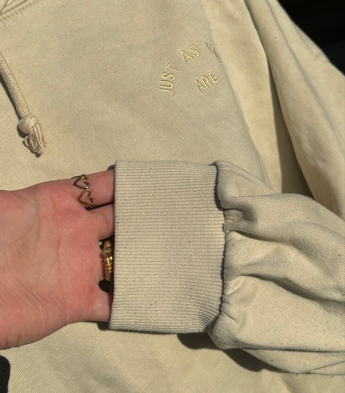 🌸 Sweat à capuche crème Just As You Are – Taille 38 H&M - photo numéro 4