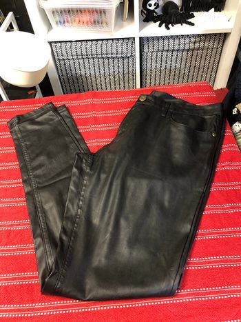 Pantalon faut  cuir
