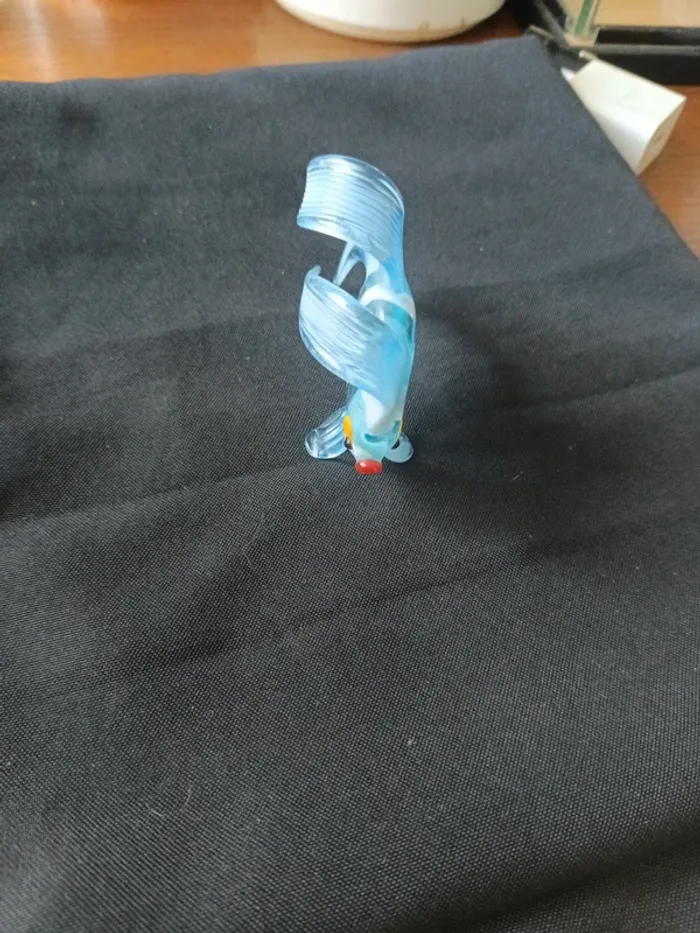 Superbe petit poisson en verre - photo numéro 4