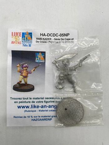 Figurine Raïs Kader de cape et de crocs